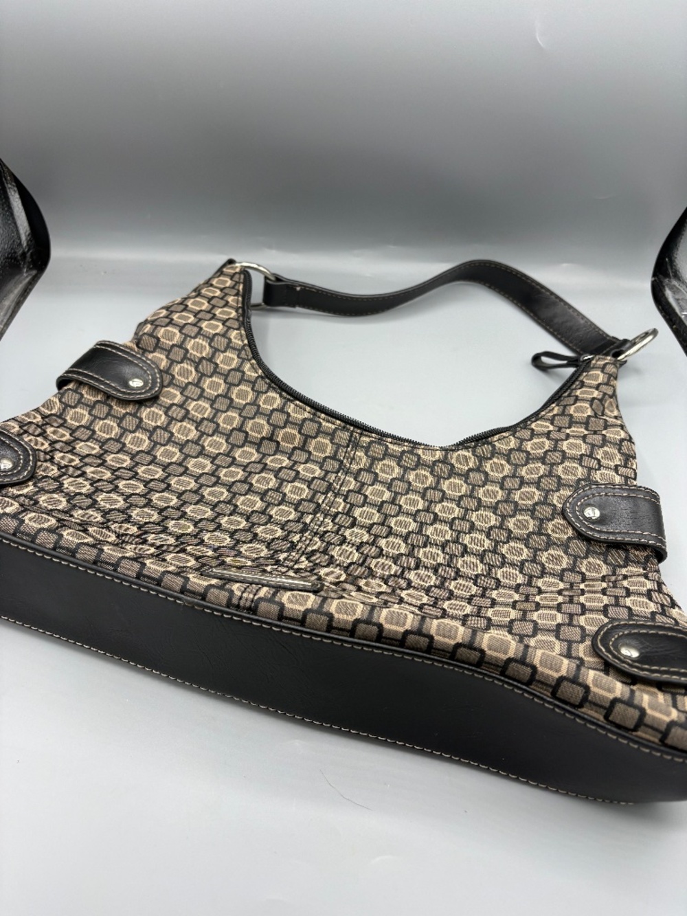 Nine West cloth handbag. Black tan & Gray geometric design